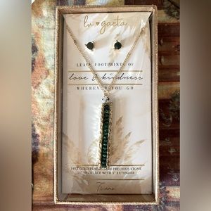 NWOT Gold necklace & earring set with green stones
